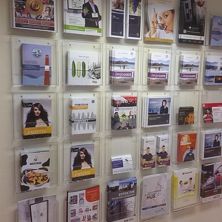 W-SERIE A5 stående Brosjyreholder 2W155H  - Veggmontering